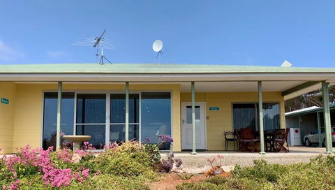 Emu Bay Holiday Homes - Accommodation NT 25