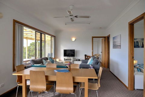 Emu Bay Holiday Homes - Accommodation NT 10