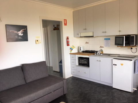 Emu Bay Holiday Homes - Accommodation NT 36