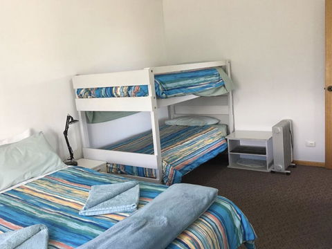 Emu Bay Holiday Homes - Accommodation NT 12