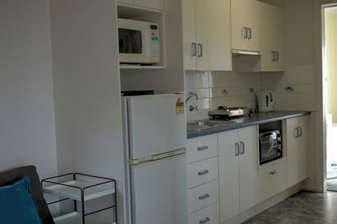 Emu Bay Holiday Homes - Accommodation NT 28