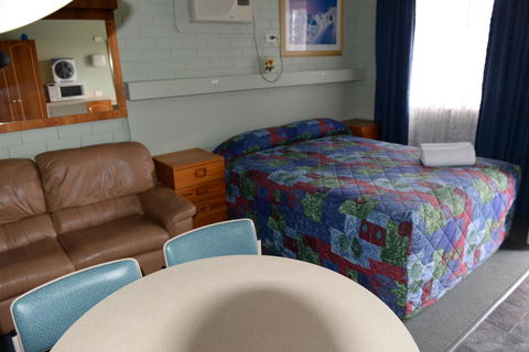 Ardeanal Motel - NT Tourism 43