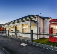Aloha Luxury Central - NT Tourism