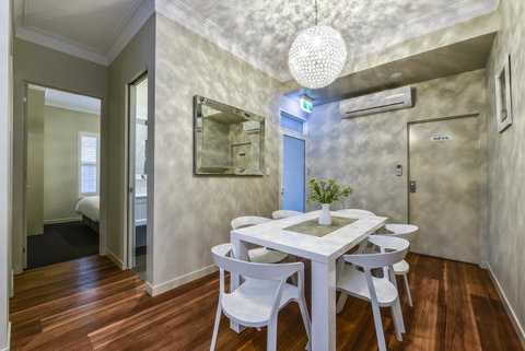 Aloha Central Luxury Apartments - Accommodation NT 17