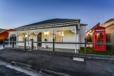 Aloha Central Luxury Apartments - Accommodation NT 19