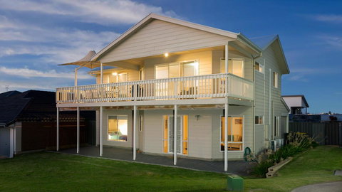 Rocks Beach House Victor Harbor - Accommodation NT 4
