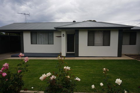 Kohinoor Getaway - Accommodation NT 10