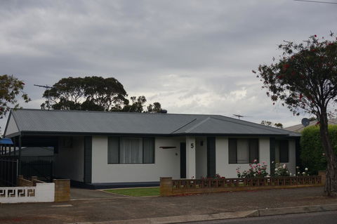 Kohinoor Getaway - Accommodation NT 0