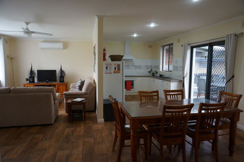 Kohinoor Getaway - Accommodation NT 1