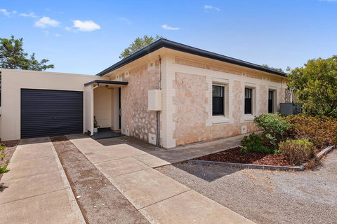 Cute And Cosy - Events, Workers, Getaways - Accommodation NT 14