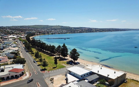 Tasman Beachside Apartment - Accommodation NT 1