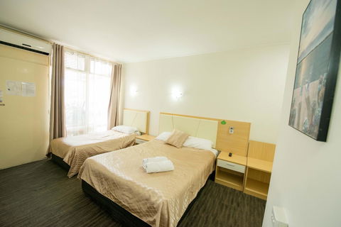 Jacksons Motor Inn - Accommodation NT 18