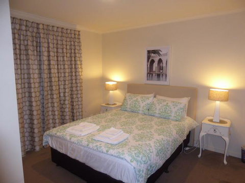 Adelaide City Apartment - 3br, 2bath & Carpark - Accommodation NT 9