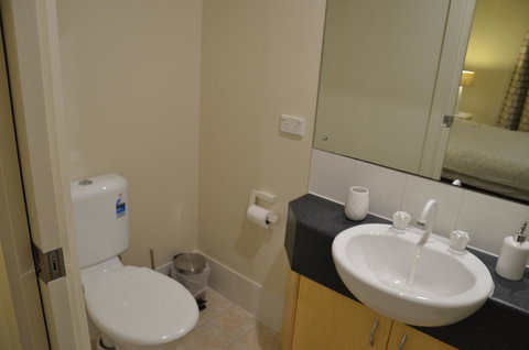 Adelaide City Apartment - 3br, 2bath & Carpark - Accommodation NT 12