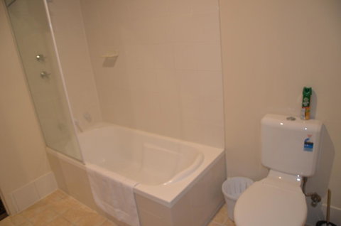 Adelaide City Apartment - 3br, 2bath & Carpark - Accommodation NT 16