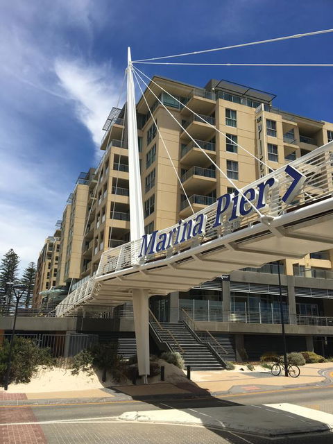 Glenelg Seaside Apartment - Accommodation NT 4