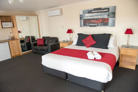 Arkana Motor Inn & Terrace Apartments - NT Tourism 7