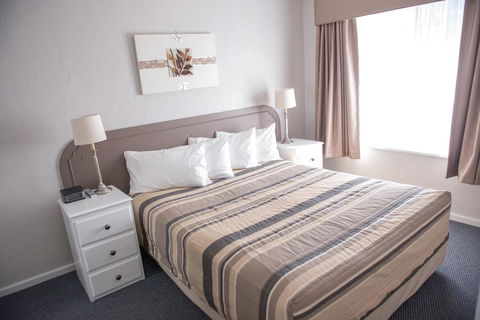 Arkana Motor Inn & Terrace Apartments - NT Tourism 20