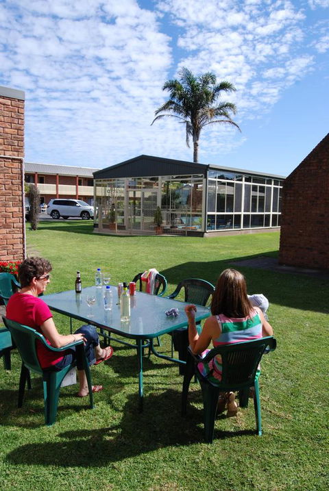 Arkana Motor Inn & Terrace Apartments - NT Tourism 12
