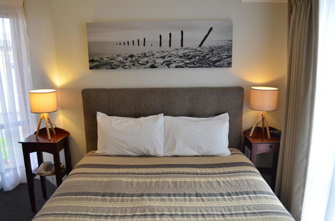 Arkana Motor Inn & Terrace Apartments - NT Tourism 5