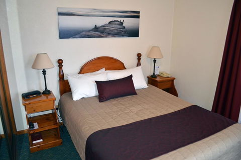Arkana Motor Inn & Terrace Apartments - NT Tourism 14