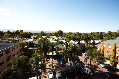 Comfort Hotel Adelaide Meridien - Accommodation NT 2