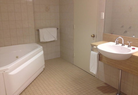 Comfort Hotel Adelaide Meridien - Accommodation NT 13