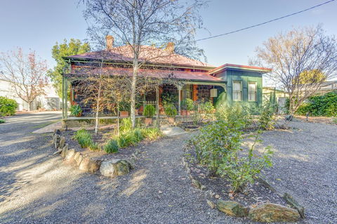 Tanunda Cottages - Accommodation NT 9