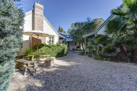 Tanunda Cottages - Accommodation NT 8