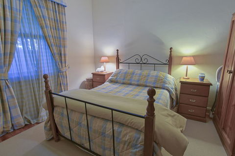 Tanunda Cottages - Accommodation NT 15