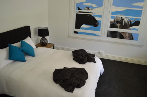 Two Cow Cottage Bed & Breakfast - NT Tourism 23
