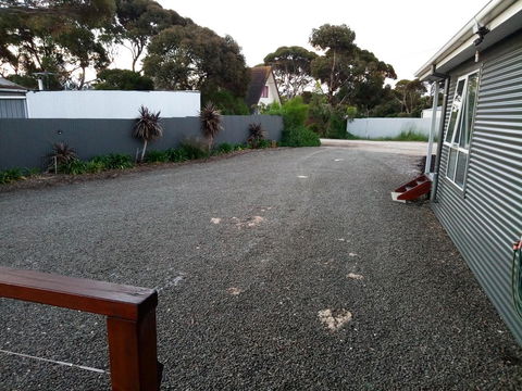 Home On Torrens - Accommodation NT 4