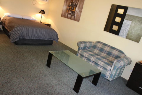 Motel Mount Gambier - NT Tourism 1