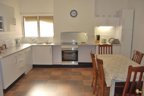 Jacaranda Cottage - Accommodation NT 3