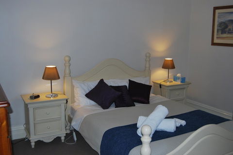 Jacaranda Cottage - Accommodation NT 4