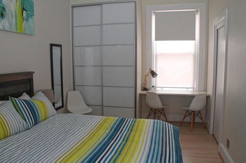 Smugglers Inn Studio Apartments - NT Tourism 16