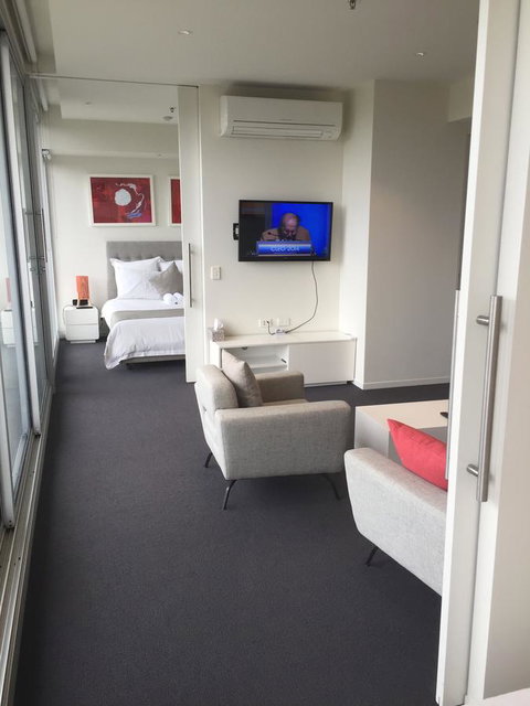 Tasha\'s Apartments On Warwick - Accommodation NT 4