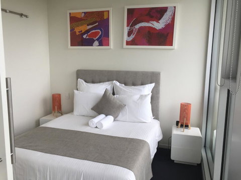 Tasha\'s Apartments On Warwick - Accommodation NT 25