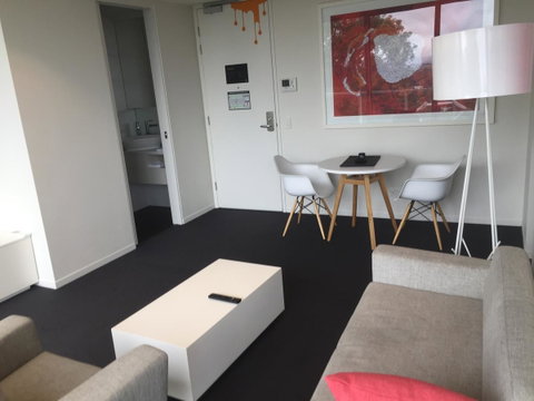 Tasha\'s Apartments On Warwick - Accommodation NT 3