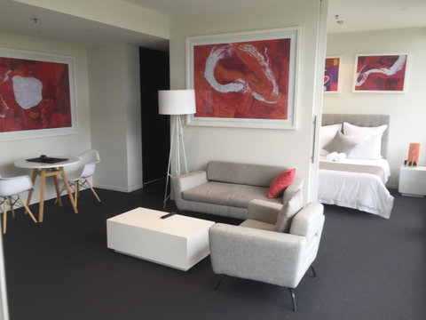 Tasha\'s Apartments On Warwick - Accommodation NT 10