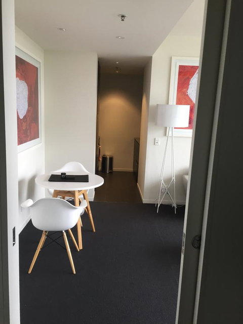 Tasha\'s Apartments On Warwick - Accommodation NT 11