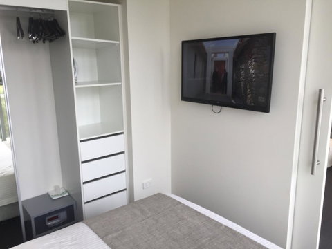 Tasha\'s Apartments On Warwick - Accommodation NT 7
