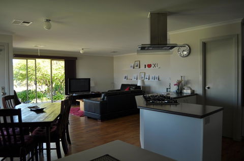 Admirals Inn - Accommodation NT 9