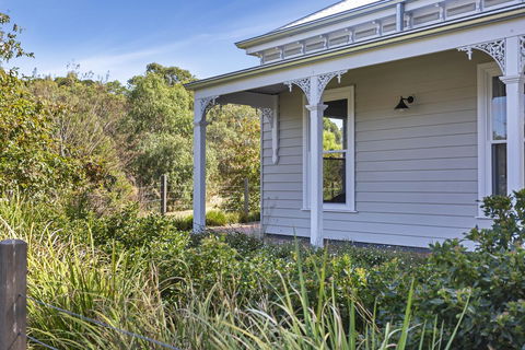 Grandview Accommodation - The Elm Tree Apartments - NT Tourism 28