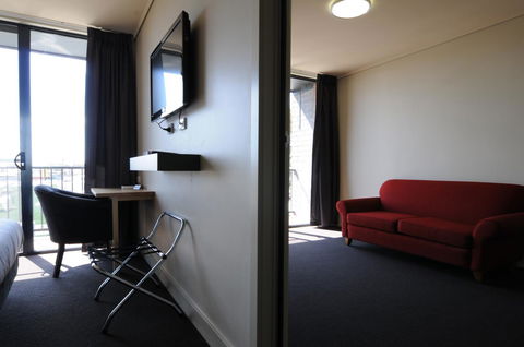 Mansfield Park Hotel - NT Tourism 2