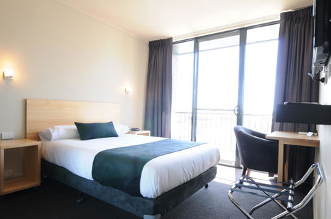 Mansfield Park Hotel - NT Tourism 14