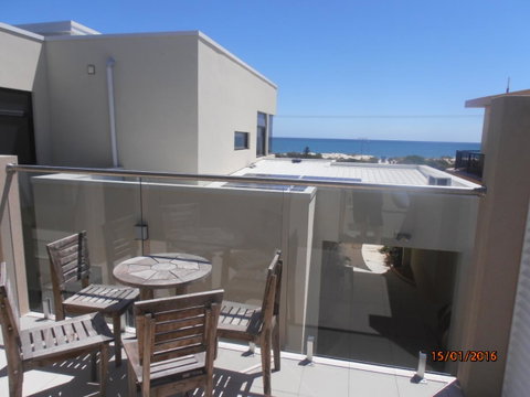 Atlantic West Beach Apartments - Accommodation NT 11