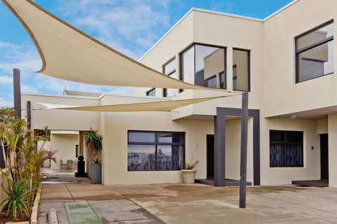 Atlantic West Beach Apartments - Accommodation NT 0
