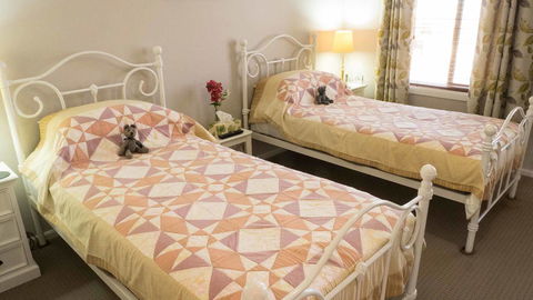 Rezare House Bed & Breakfast - NT Tourism 9