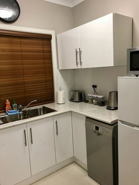 Rezare House Bed & Breakfast - NT Tourism 33